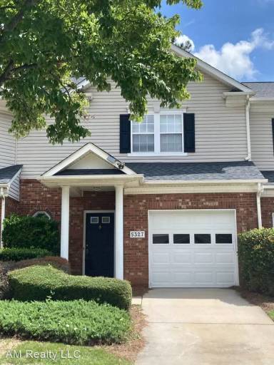 Main picture of 5327 Waverly Lynn Ln