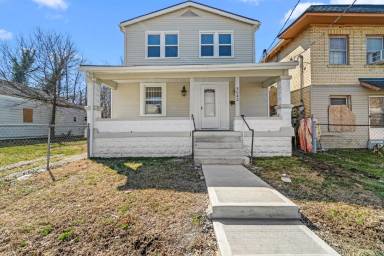 Main picture of 3042 Greenwood Ave