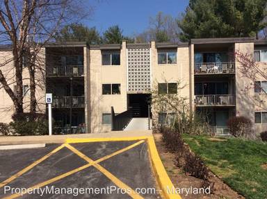 Main picture of Village Square West