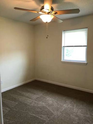 Main picture of 121 E Rodney Dr