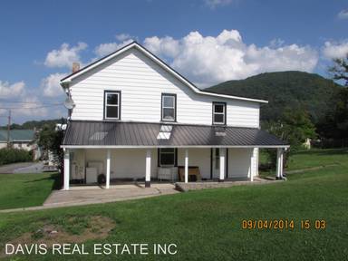Main picture of 330 Jay St