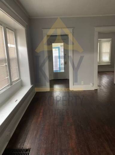 Main picture of 217 Magee Ave