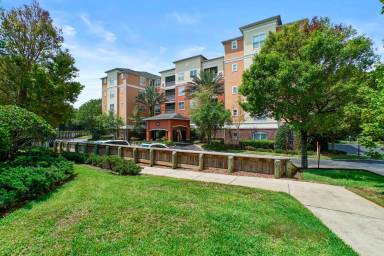 Main picture of Deerwood Place Condo