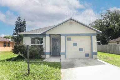 Main picture of 2405 Chase Ave