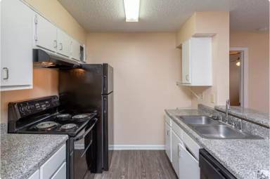 Main picture of Pelican Bay Apartments