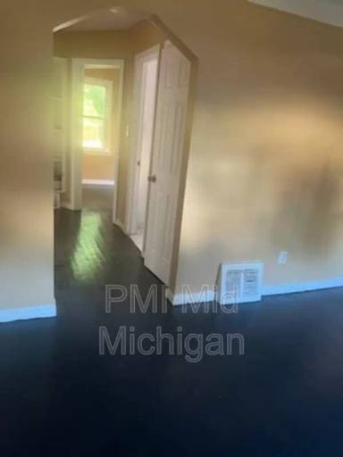 Main picture of 19711 Shields St