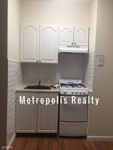 Main picture of 4126 Crescent St