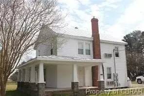 Main picture of 7 Old Matthews Ln