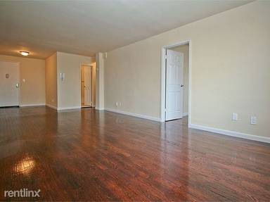 Main picture of 224 Jamaica Ave