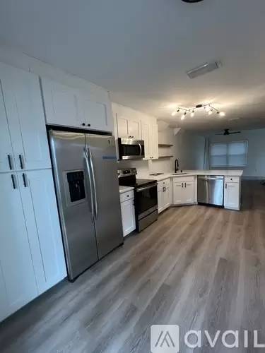 Main picture of 411 13th Ave N