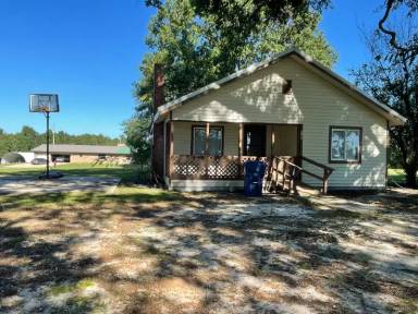 Main picture of 3795 Highway 392