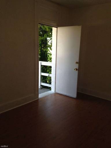 Main picture of 2838 Winchester St