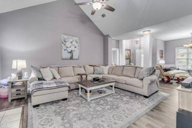 Main picture of 2008 Boundary Oaks Dr