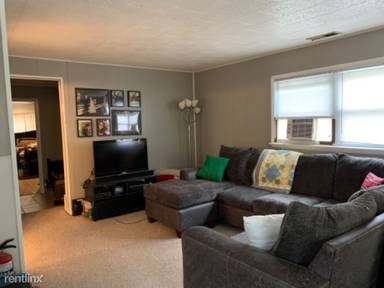 Main picture of 602 N McKenzie St