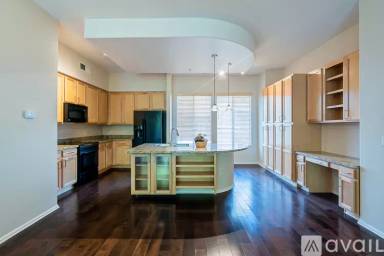 Main picture of Quarter Condos At Westgate