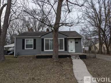 Main picture of 27050 Lucerne Dr