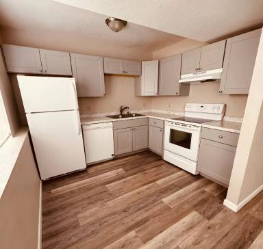 Main picture of 3310 Cochran Dr