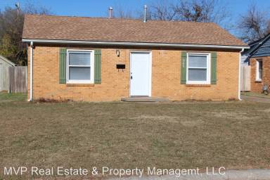 Main picture of 305 E Harmon Dr