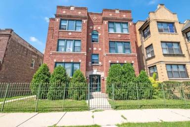Main picture of 11010 S Vernon Ave