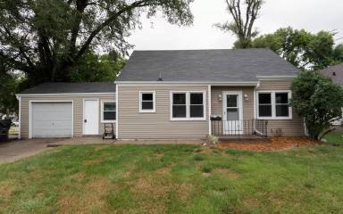 Main picture of 5515 Urbandale Ave