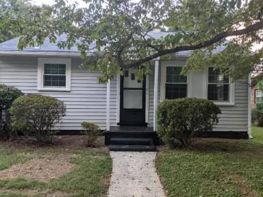 Main picture of 870 Sprinkle St