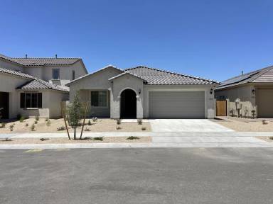 Main picture of 1934 W Burnside Trl