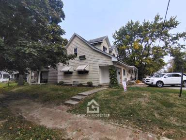 Main picture of 222 E Monroe St
