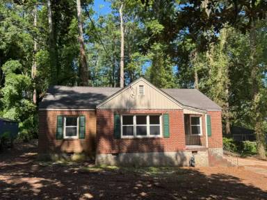 Main picture of 1833 Ridgeland Dr