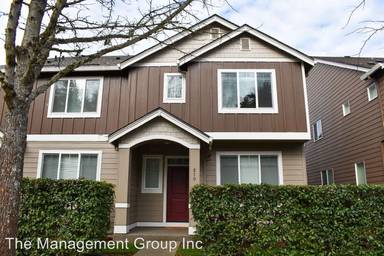 Main picture of 210 NE Newhouse Rd
