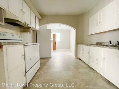 Main picture of 3207 E Memorial Dr