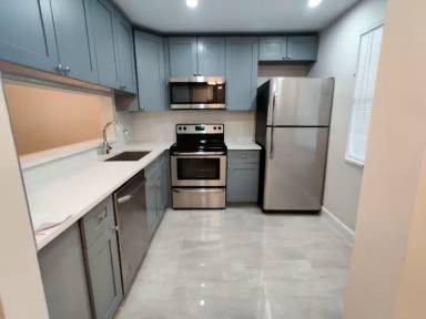 Main picture of 8750 Royal Palm Blvd