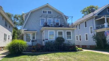 Main picture of 15541 Delaware Ave