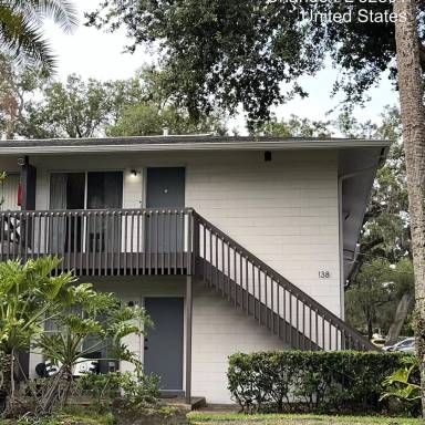 Main picture of 138 W America St