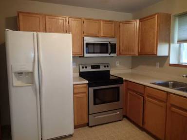 Main picture of 912 Jeanette Pl