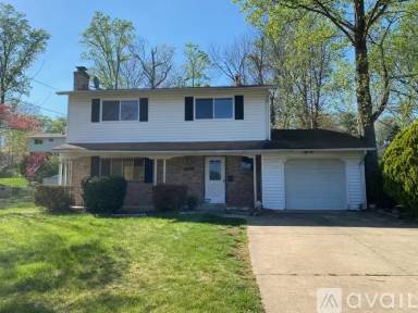 Main picture of 5506 Southampton Dr