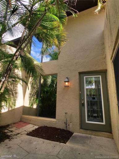 Main picture of 11337 SW 70th Ter