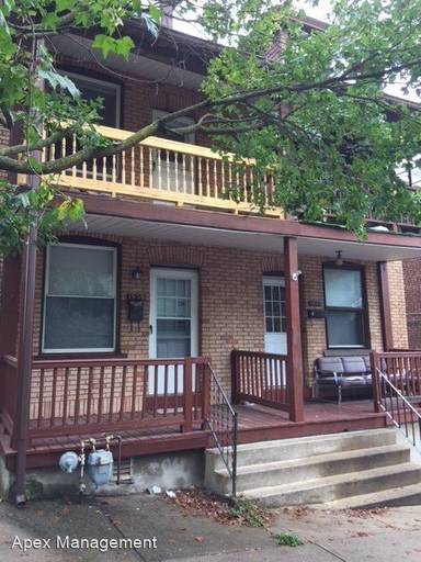 Main picture of 1539 E 8th St