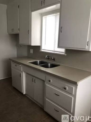 Main picture of 10953 S Vermont Ave Apartments