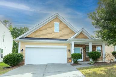 Main picture of 110 Glenview Ln