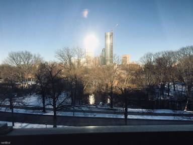Main picture of 35 Park Dr
