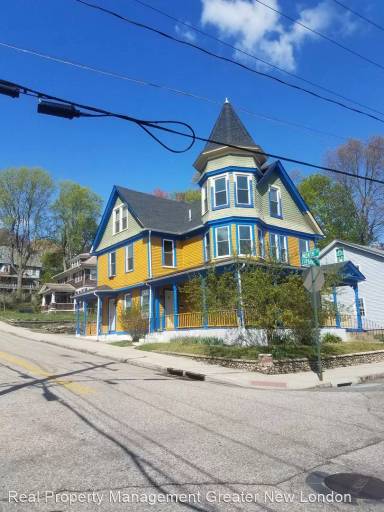 Main picture of 13 Spring St