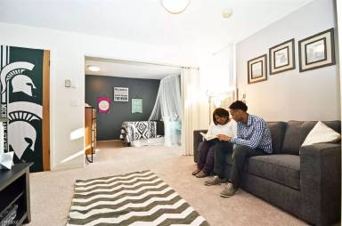 Main picture of University Villa Apartments