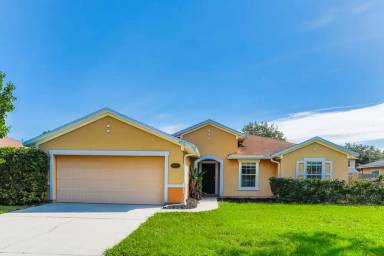 Main picture of 2285 Brian Lakes Dr E