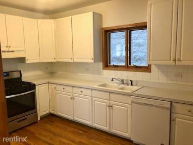 Main picture of 916 N Paulina St