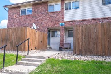 Main picture of 8003 Wolff St
