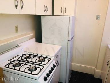 Main picture of 2 Frost St