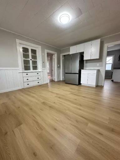 Main picture of 84 Exeter Ave