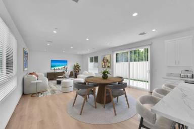 Main picture of 8720 Silver Way