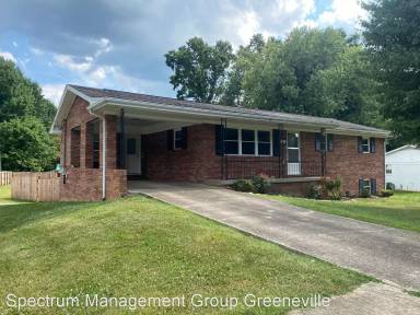 Main picture of 1002 Sylvan Cir