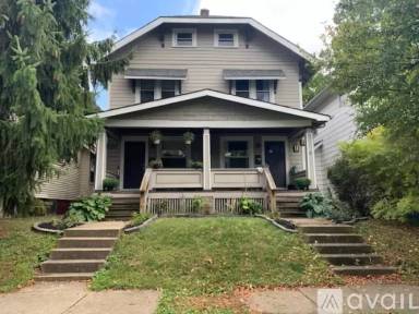 Main picture of 2442 Glenmawr Ave